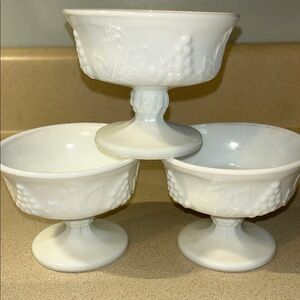 Indiana Glass White Pedestal Bowls EUC No Chips or Cracks Grape Leaf 🍁 🍇 Design